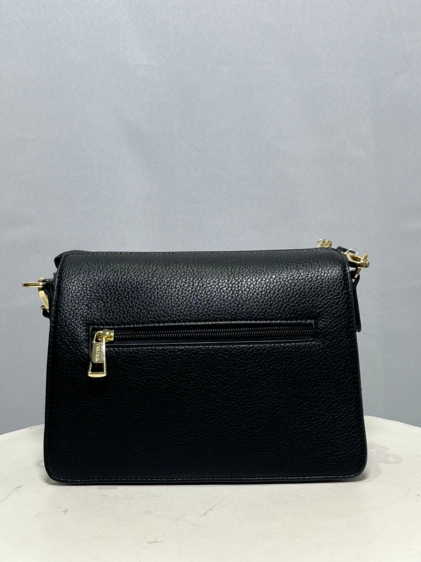 Bolsa detalhes em zíper