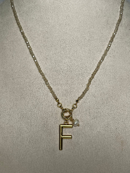 Colar Letra F