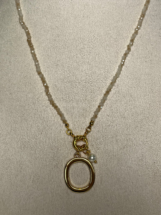 Colar Letra O