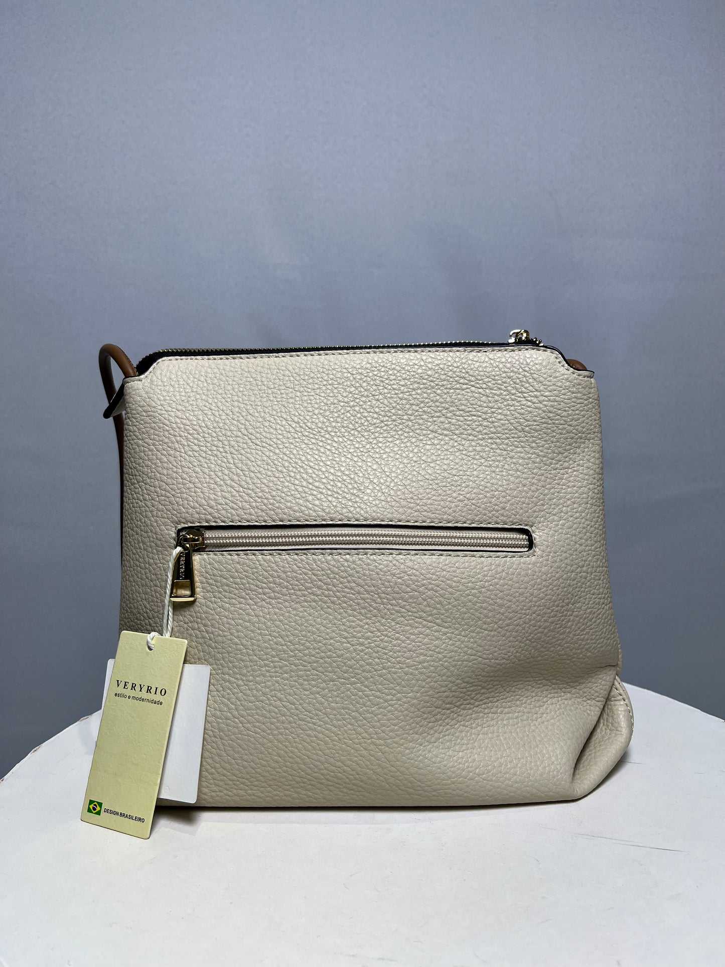 Bolsa com acrílico na alça