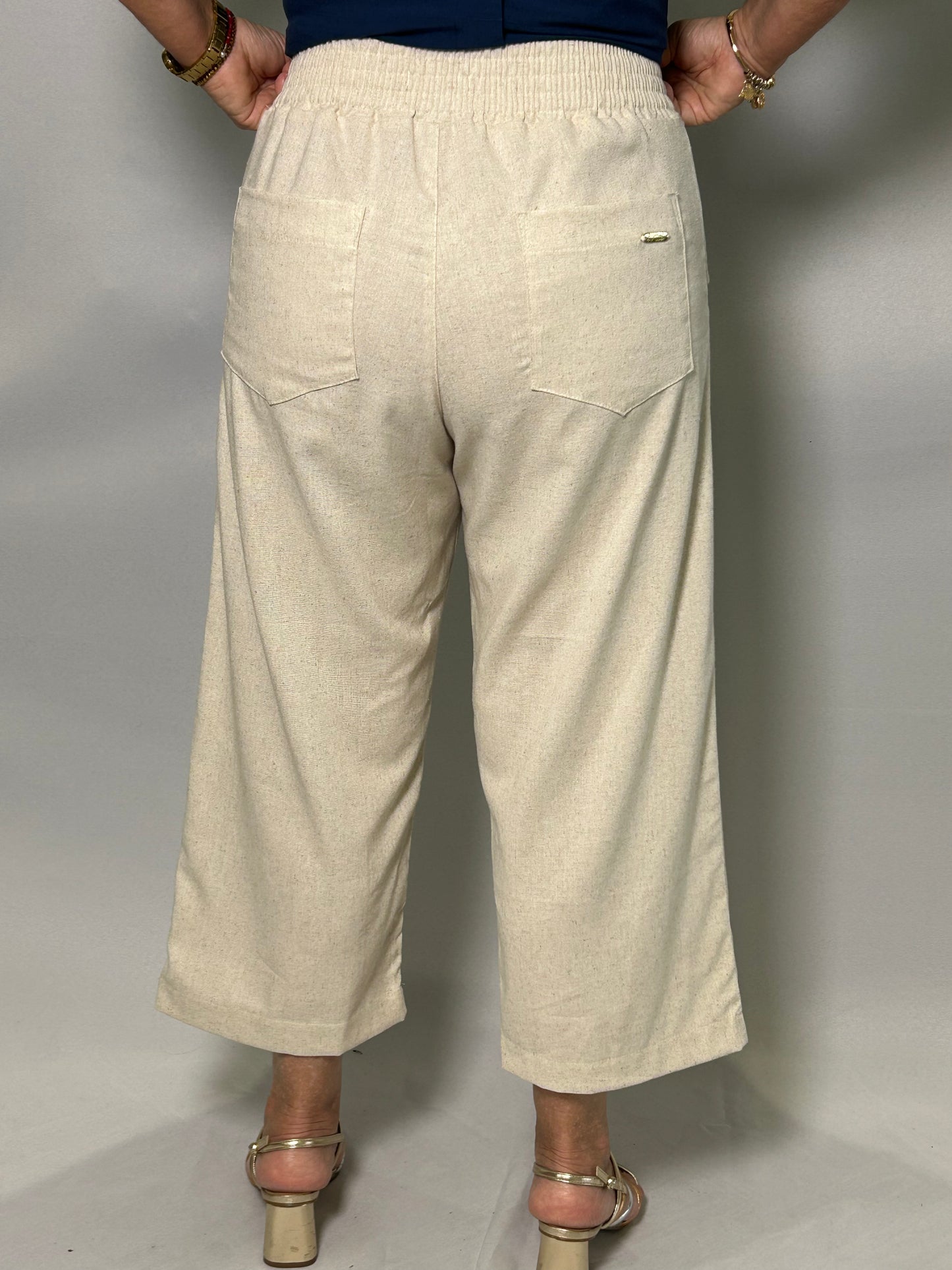 Calça Pantacourt Linho