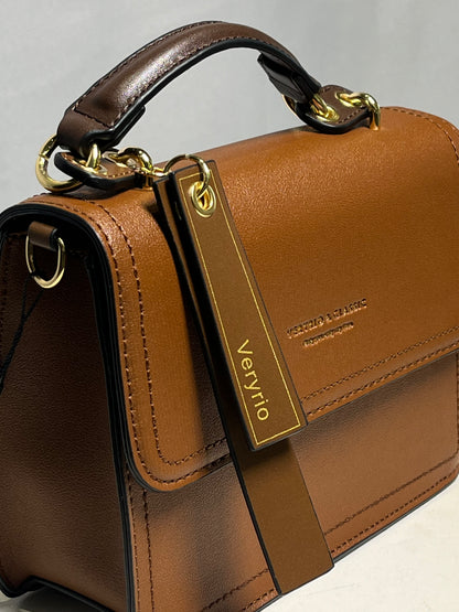 Bolsa duas alças pequena com detalhes dourados