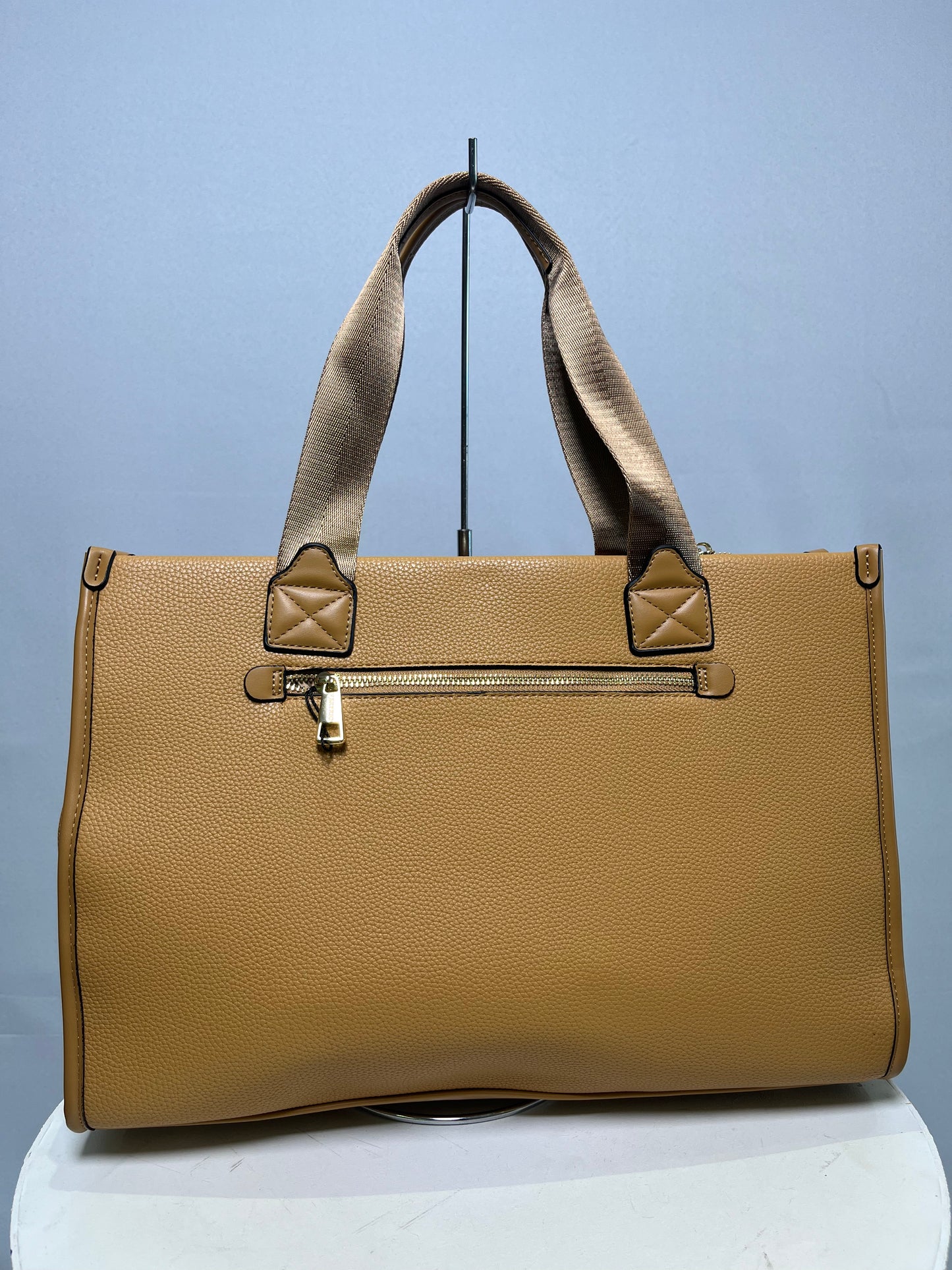 Bolsa com dois bolsos na frente